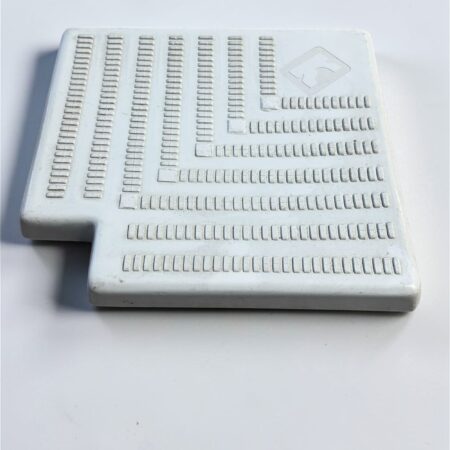 esquina rebosadero piscina blanca 90 grados para canal perimetral